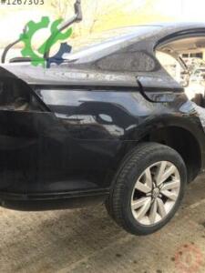 Volkswagen Passat B8 Sağ arka çamurluk siyah hatasız orjinal