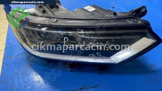 Volkswagen Passat Sağ Ön Far çıkma parça