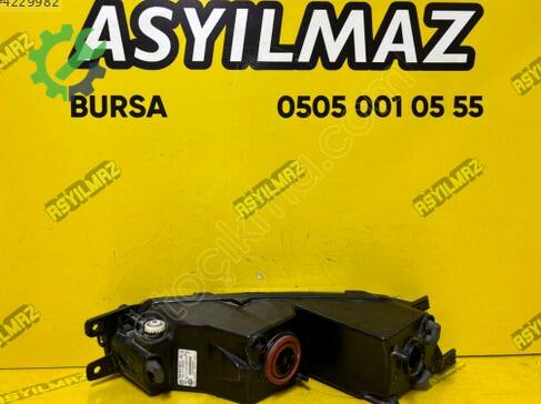 Volkswagen Passat Sağ Sis Farı 1NA011839111 çıkma parça