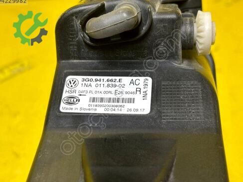 Volkswagen Passat Sağ Sis Farı 1NA011839111 çıkma parça