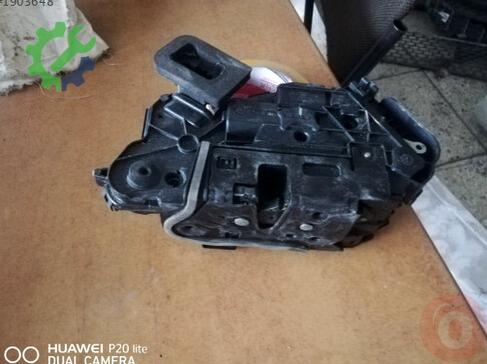 Volkswagen Passat Sol Arka Kapı Kilidi çıkma parça