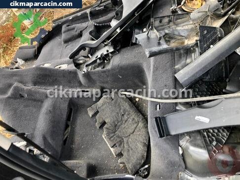 Volkswagen Passat Taban Halısı çıkma parça