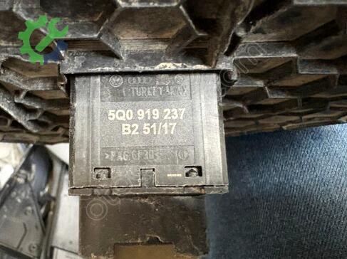 Volkswagen Passat Torpido çıkma parça