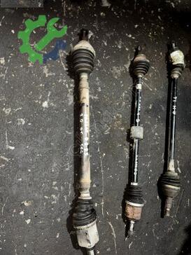 Volkswagen Passat Sağ Aks çıkma parça
