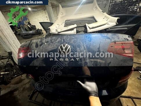Volkswagen Passat Bagaj çıkma parça