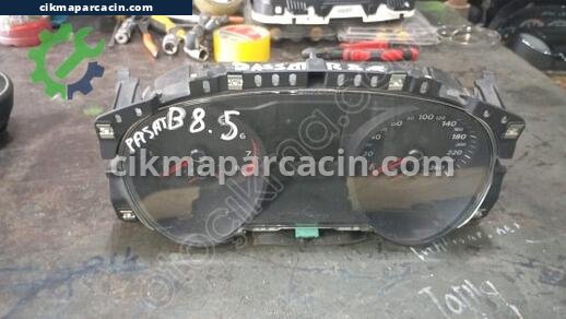 Volkswagen Passat Gösterge çıkma parça