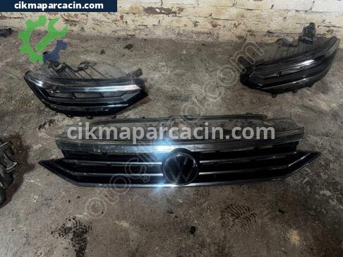 Volkswagen Passat Ön Panjur çıkma parça