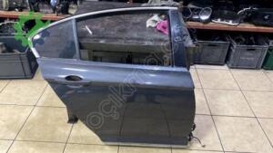 Volkswagen Passat Sağ Arka Kapı Çıkma (3. Adet)