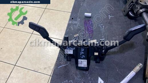 Volkswagen Passat Sinyal Kolu çıkma parça