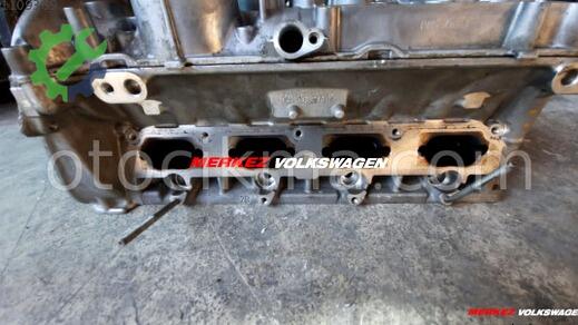 Volkswagen Passat Silindir Kapağı 06H103373K çıkma parça