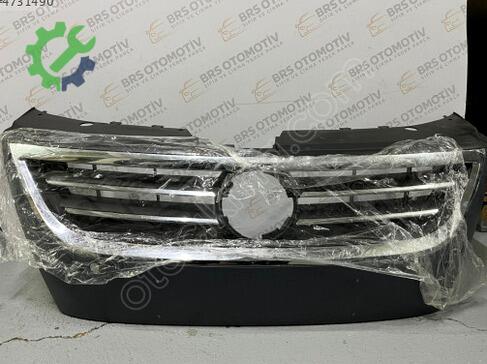 Volkswagen Passat Ön Panjur çıkma parça