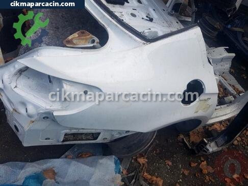 Volkswagen Passat Sağ Arka Çamurluk çıkma parça
