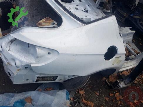 Volkswagen Passat Sağ Arka Çamurluk çıkma parça