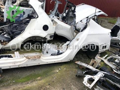 Volkswagen Passat Sol Arka Çamurluk çıkma parça