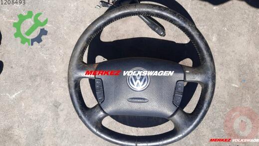 Volkswagen Passat Direksiyon Simidi çıkma parça