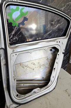 Volkswagen Passat Sağ Arka Kapı 3C5833056 çıkma parça