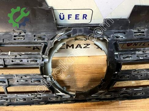 Volkswagen Passat Ön Panjur 3AA853651 çıkma parça