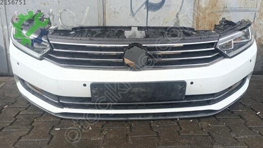 Volkswagen Passat Ön Tampon çıkma parça
