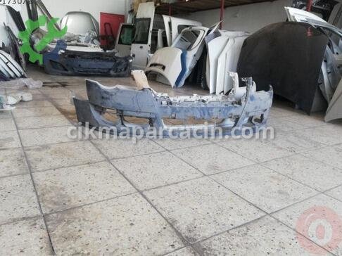 Volkswagen Passat Ön Tampon çıkma parça