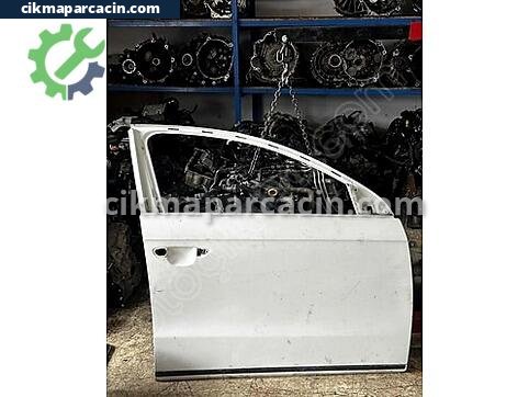 Volkswagen Passat Sağ Ön Kapı çıkma parça