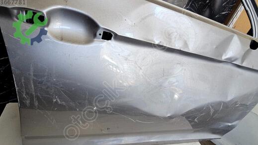 Volkswagen Passat Sağ Ön Kapı 3G0831056 çıkma parça