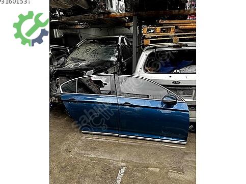 Volkswagen Passat Sağ Ön Kapı çıkma parça