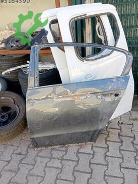 Volkswagen Passat Sol Arka Kapı çıkma parça