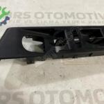 VOLKSWAGEN   PASSAT SOL ÖN CAM AÇMA DÜĞME ÇERÇEVESİ 3AB857857A