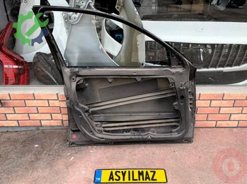 Volkswagen Passat Sol Ön Kapı 98-05 çıkma parça