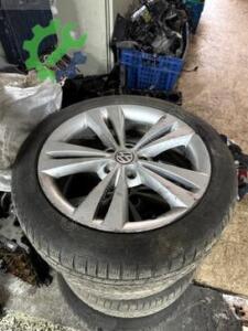 Volkswagen Passat Takım Jant 235/45 R18