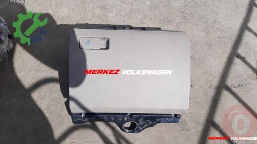 Volkswagen Passat Torpido Kapağı çıkma parça