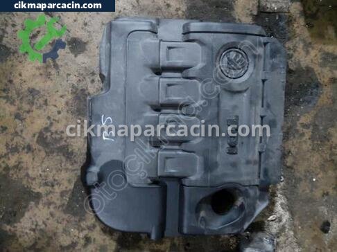 Volkswagen Passat Motor Kapağı çıkma parça
