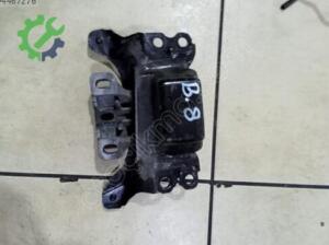 Volkswagen Passat Kulak çıkma parça