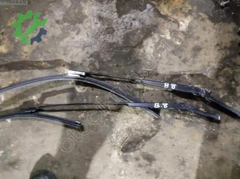 Volkswagen Passat Silecek Kolu çıkma parça