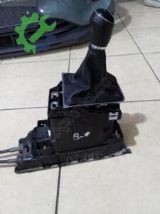Çıkma Orijinal Vites Kolu Volkswagen Passat