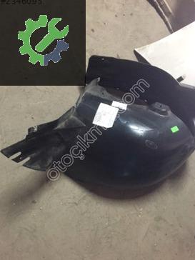 Volkswagen Polo Davlumbaz 6RG809957 çıkma parça