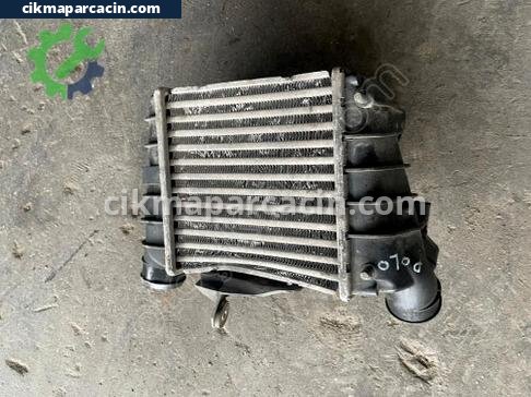 Volkswagen Polo Intercooler Radyatörü çıkma parça