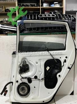 Volkswagen Polo Sağ Arka Kapı çıkma parça