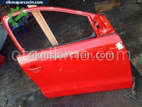 Volkswagen Polo Sağ Ön Kapı çıkma parça
