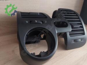 Volkswagen Polo 2001-2002 Havalandırma Izgaraları Çıkma