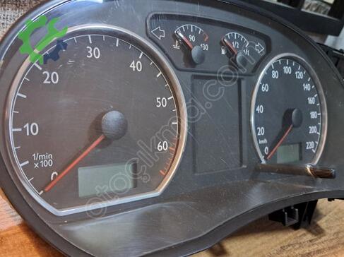 Volkswagen Polo Gösterge Saati çıkma parça