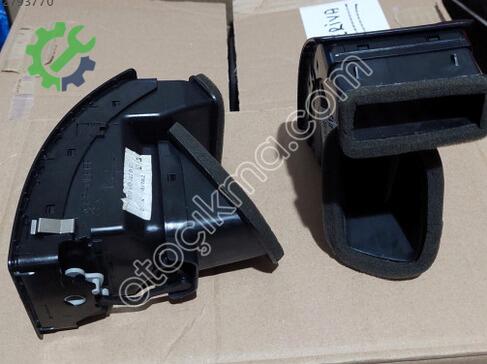 Volkswagen Polo Havalandırma Izgaraları 6Q0819703 çıkma parça