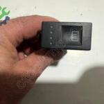 VOLKSWAGEN POLO ARKA CAM REZİSTANS DÜĞMESİ
