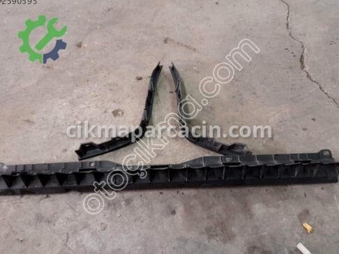 Volkswagen Polo Tampon Braketi çıkma parça
