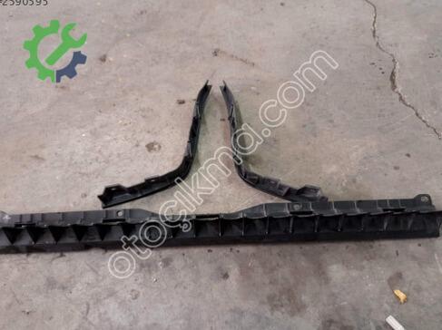 Volkswagen Polo Tampon Braketi çıkma parça