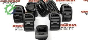 Çıkma Orijinal Göğüs Volkswagen Polo 2000-2002 6X1819704