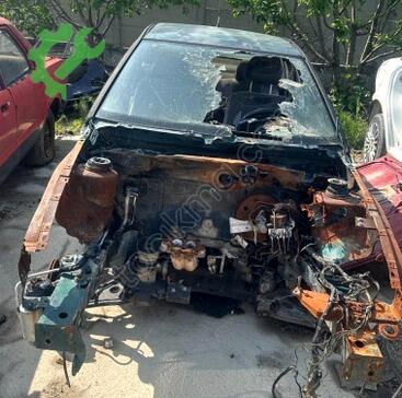 Volkswagen Polo Tavan çıkma parça