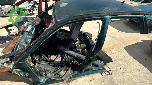 Volkswagen Polo Tavan çıkma parça