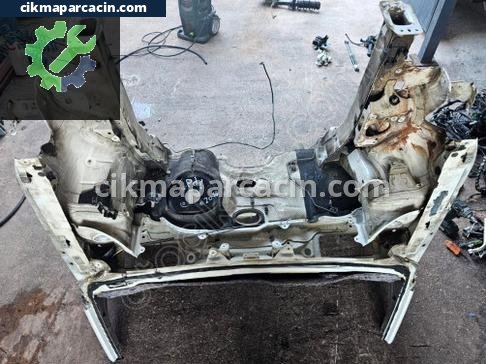 Volkswagen Polo Ön Şasi çıkma parça