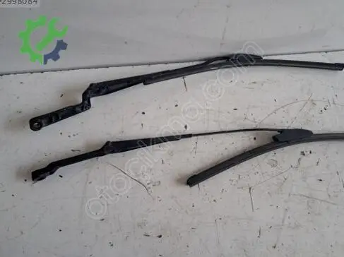 Volkswagen Polo Silecek Kolu çıkma parça